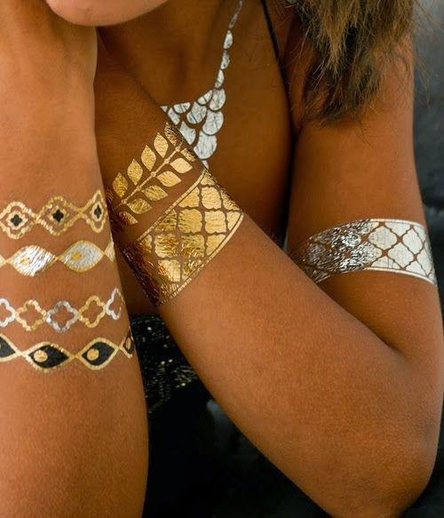 Arany-ezüst tetoválás legkedveltebb egyedi mintákkal választaható