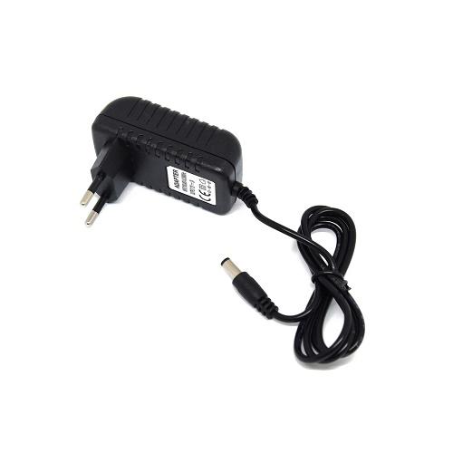 12V, 2A hálózati adapter - 90 cm