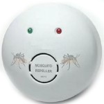 ULTRAHANGOS SZÚNYOGRIASZTÓ / ULTRASONIC MOSQUITO REPELLER /