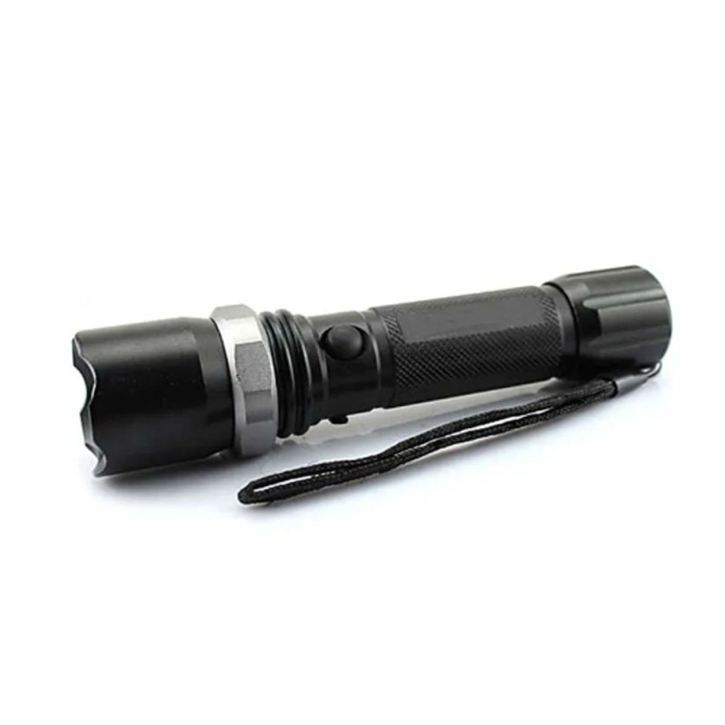 SWAT zseblámpa LED CREE XM-L T6 Zoom 800m Robusztus ultraerős